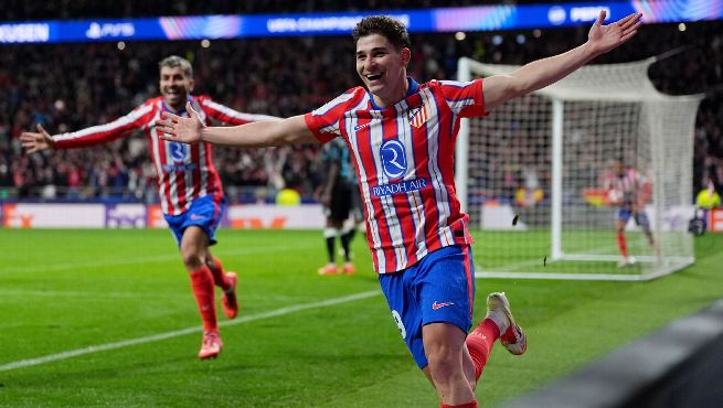 Alvarez helps 10-man Atletico Madrid secure victory over Leverkusen