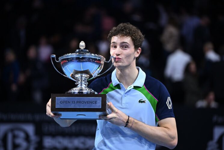 Humbert delivers a stunning display, beats Medjedovic to win Marseille crown