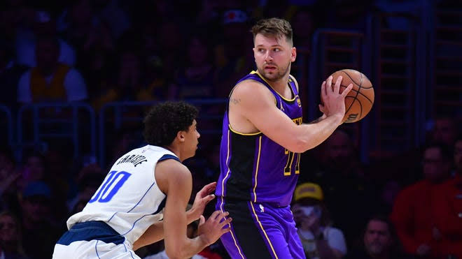 Lebron and Doncic Lead Lakers to 107-109 Victory Over Mavericks