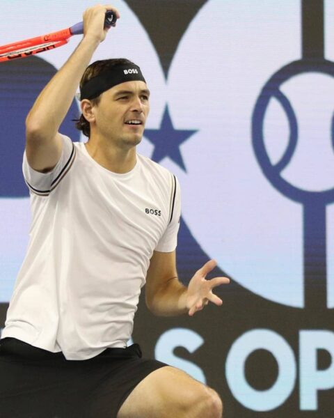 Taylor Fritz wins his Dallas opener without facing a break point